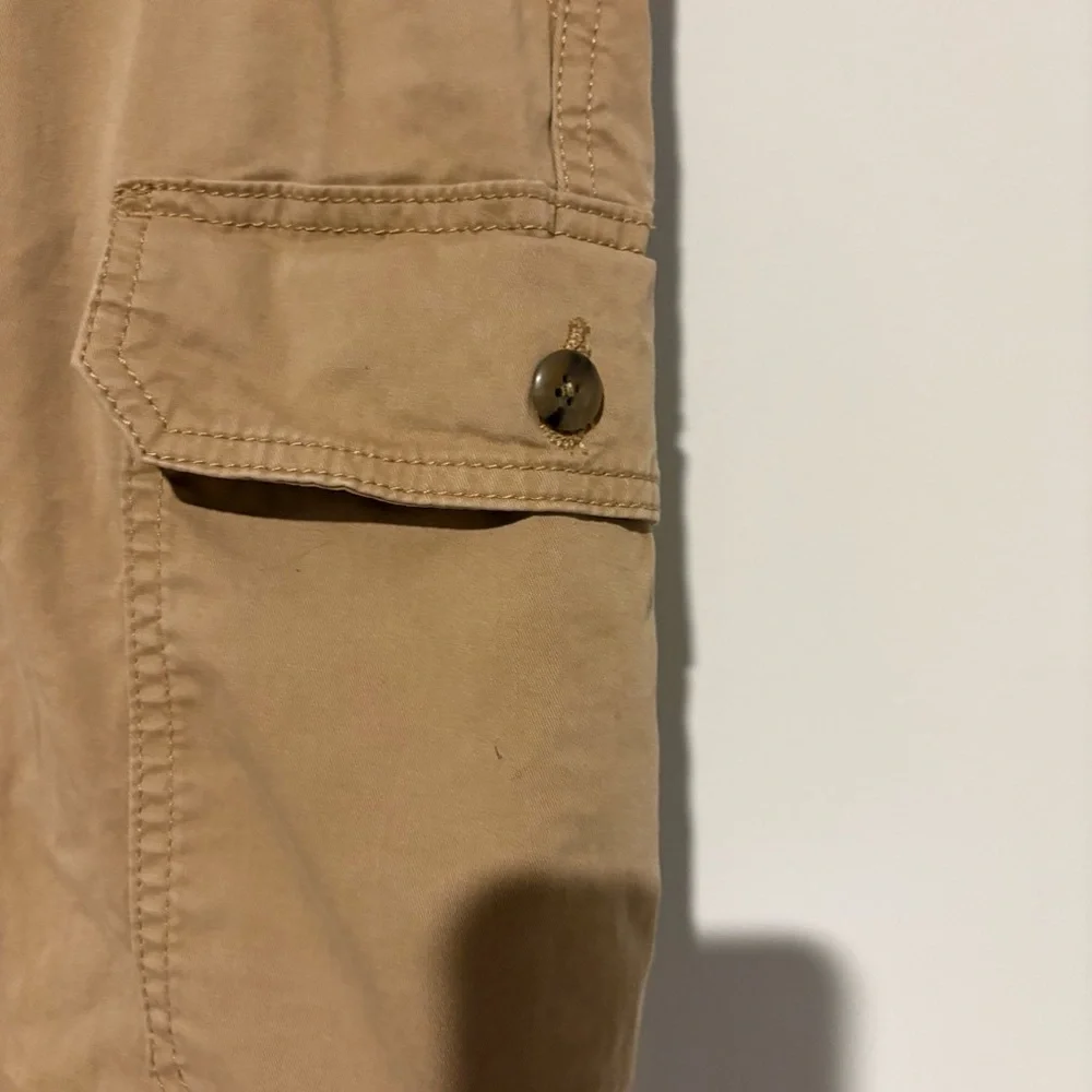Banana cargo shorts tan size‎ medium